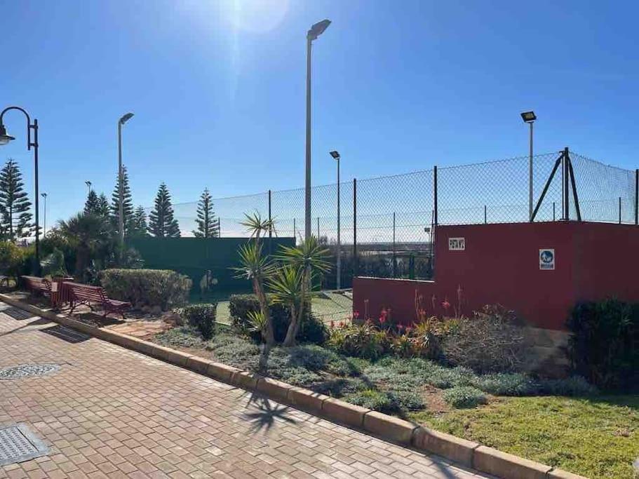 Apartamento Moderna Y Alegre Vivienda Junto Al Mar . Roquetas de Mar Exterior foto